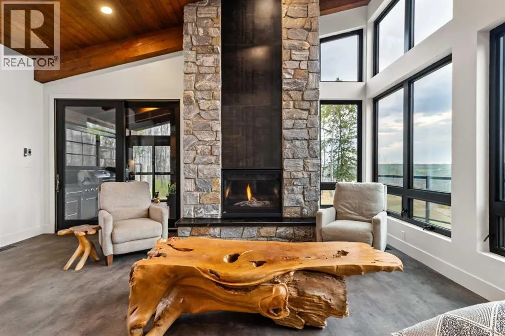 53, 704041 Range Road 72