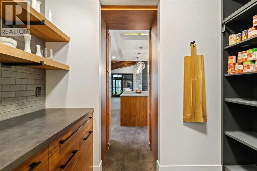 53, 704041 Range Road 72