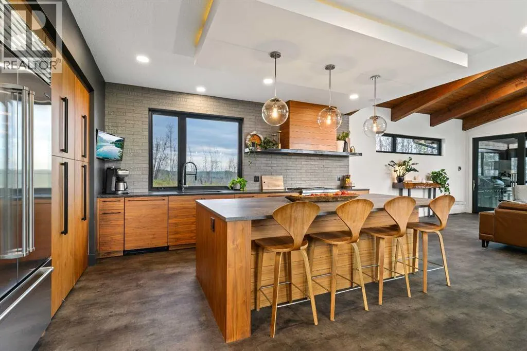 53, 704041 Range Road 72