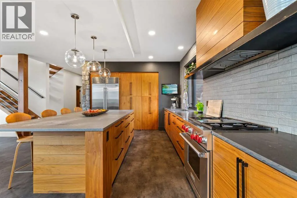 53, 704041 Range Road 72