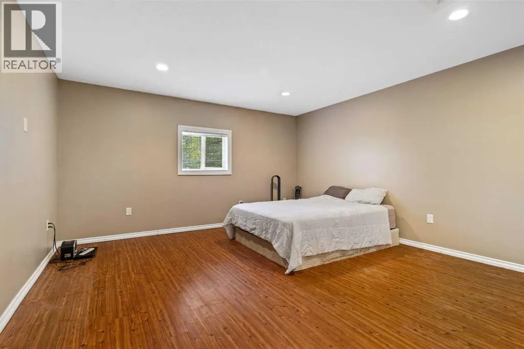 53, 704041 Range Road 72