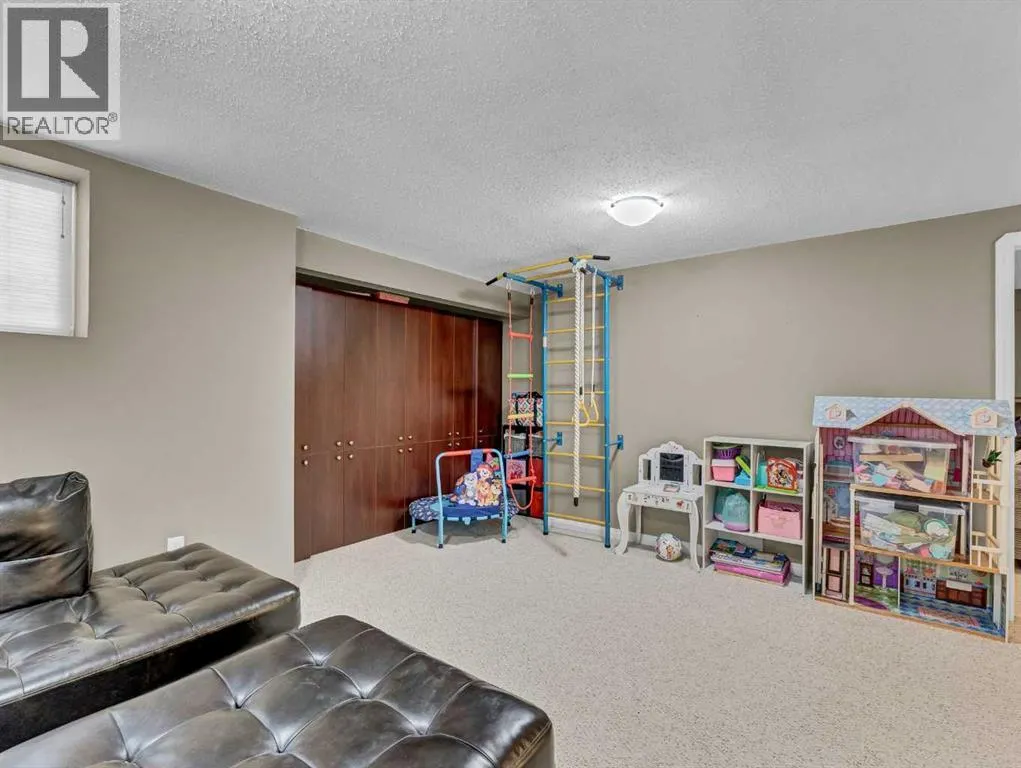 175 Sundance Road SW