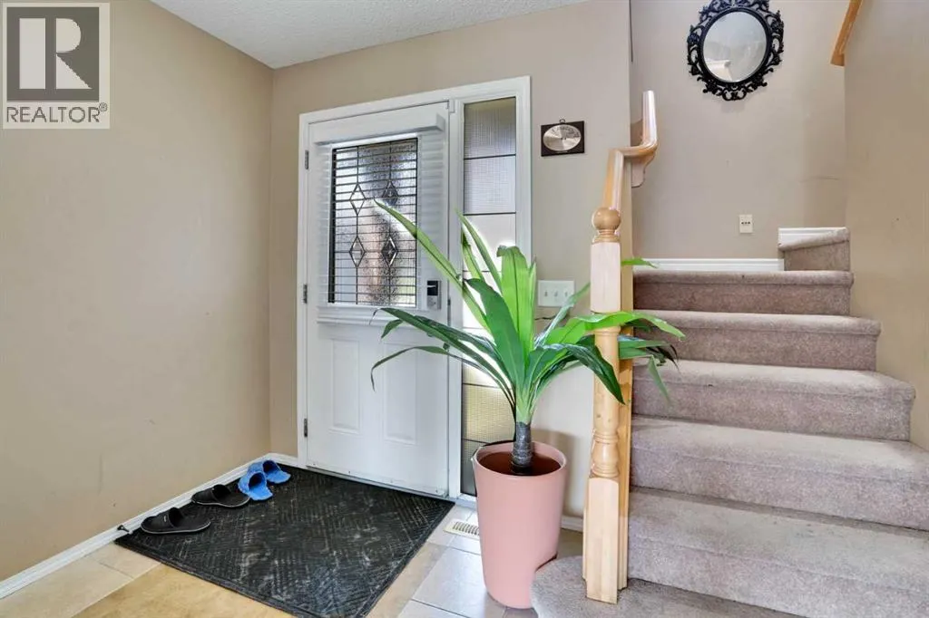 228 Covehaven Terrace NE