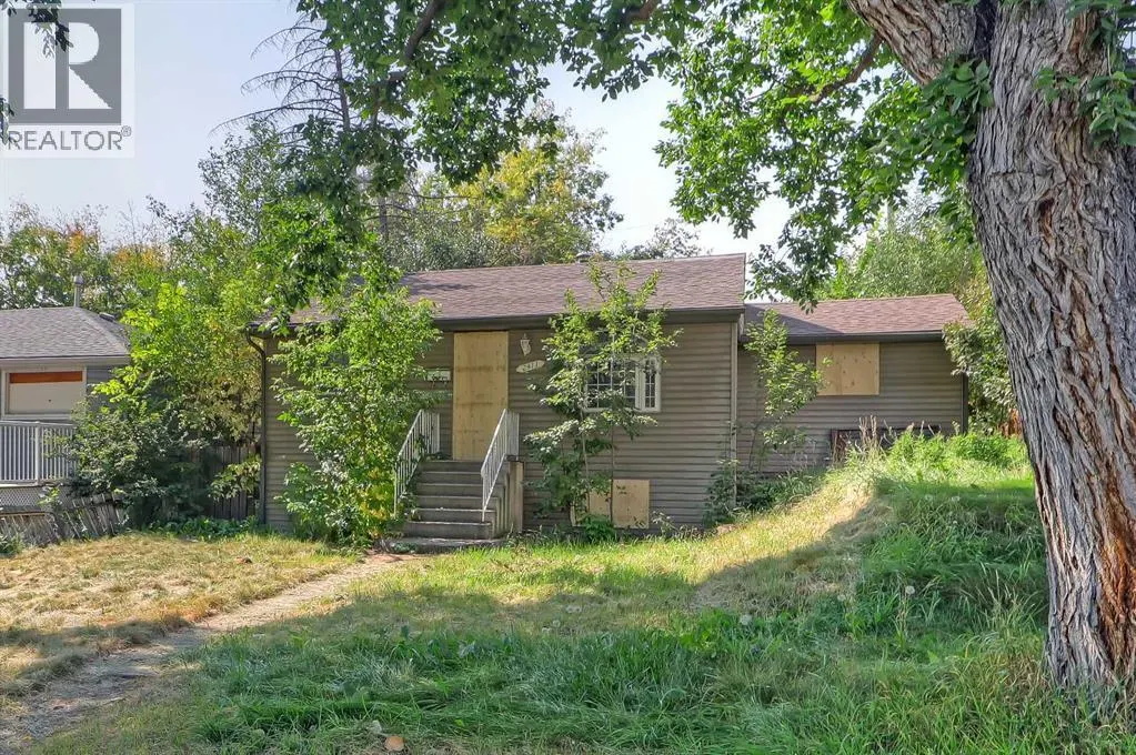2411 Crestwood Road SE