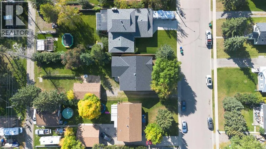 610 1st Street SW