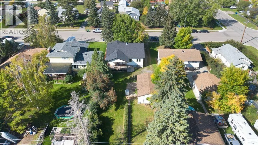 610 1st Street SW