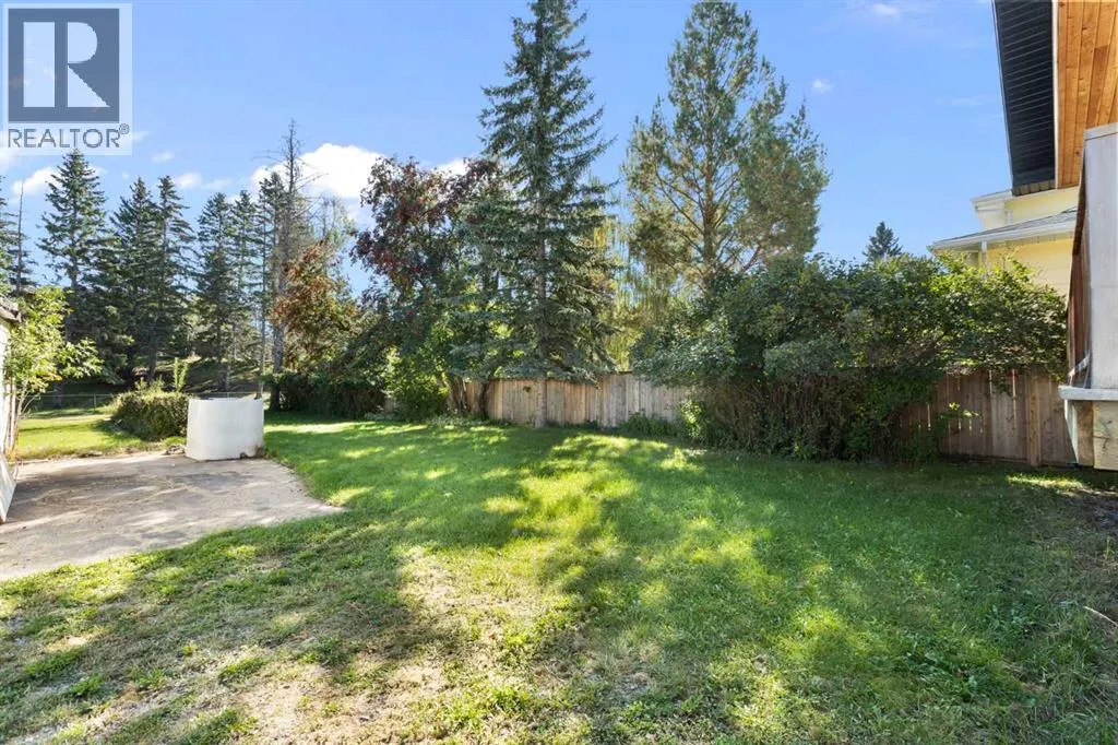610 1st Street SW