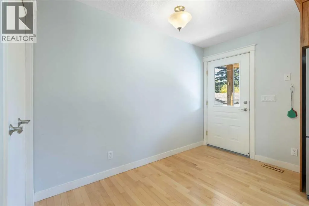 610 1st Street SW