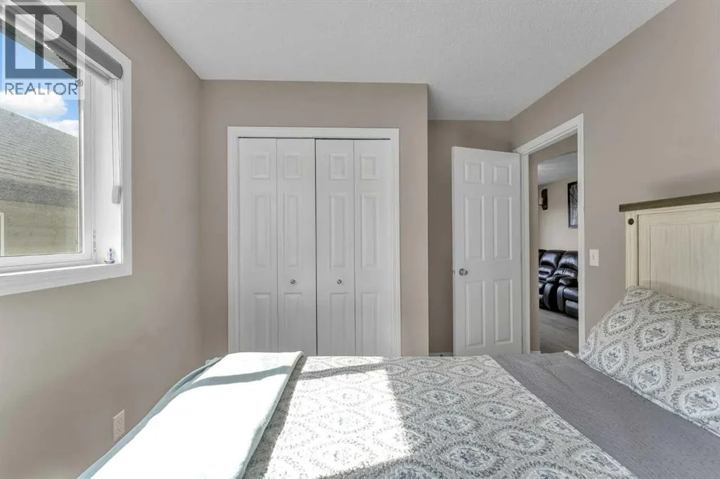 138 Saddlecrest Park NE