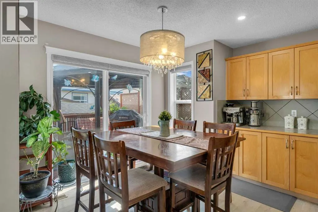 138 Saddlecrest Park NE