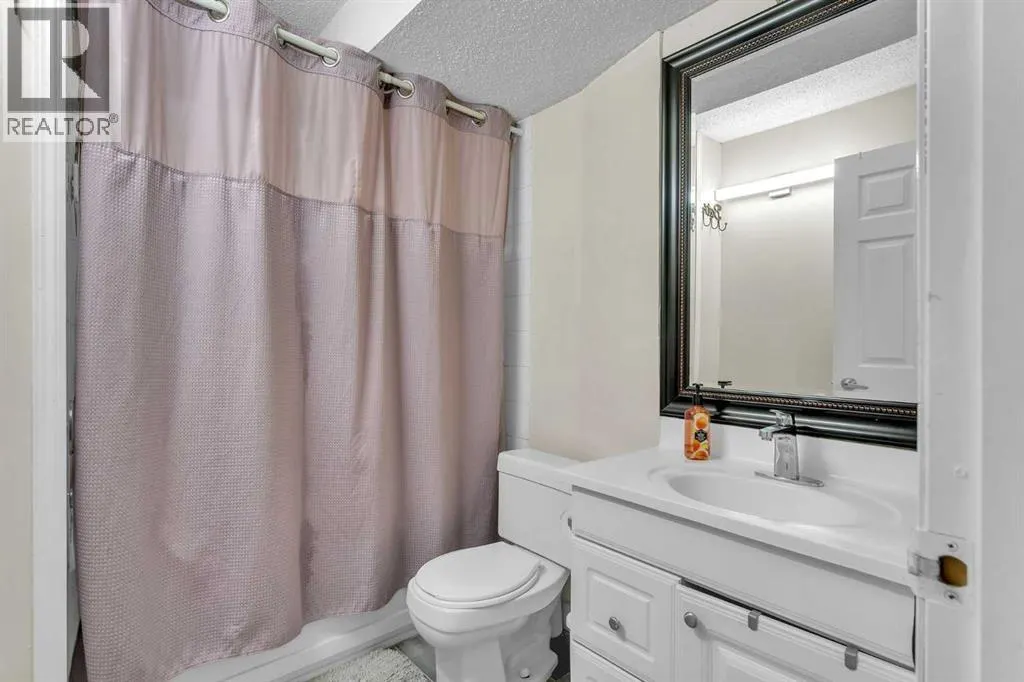 138 Saddlecrest Park NE