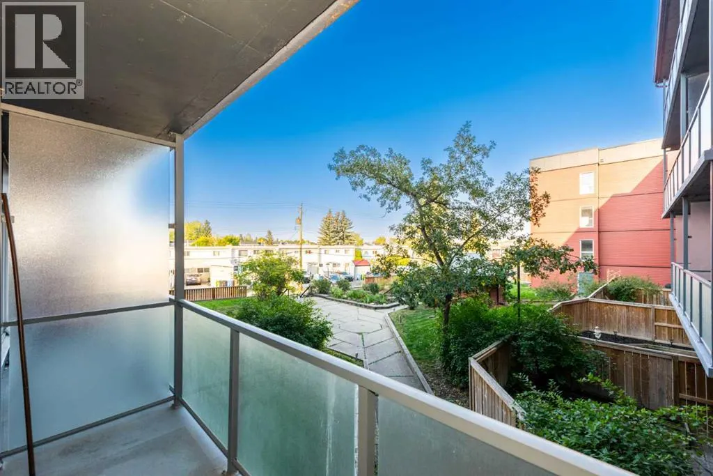 206, 333 Garry Crescent NE