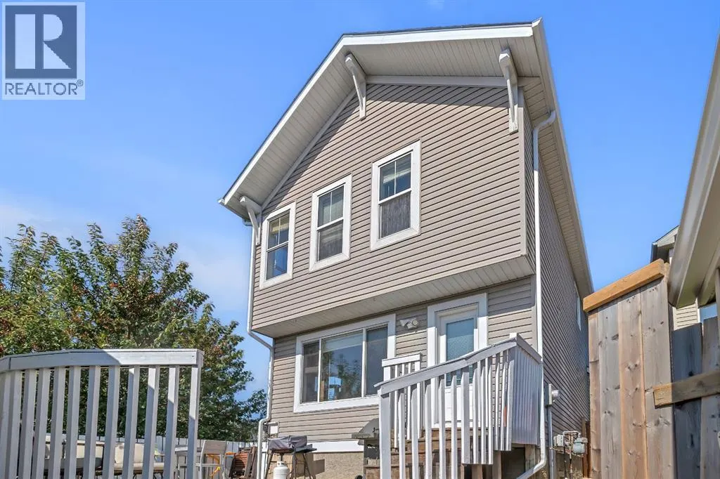 140 Tuscany Ridge Terrace NW