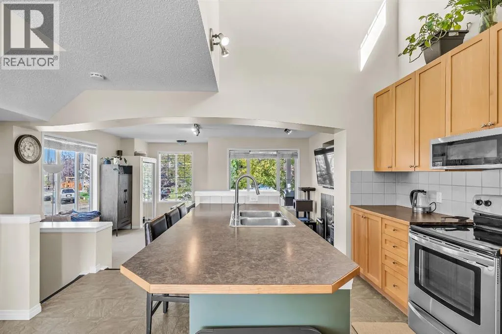 140 Tuscany Ridge Terrace NW