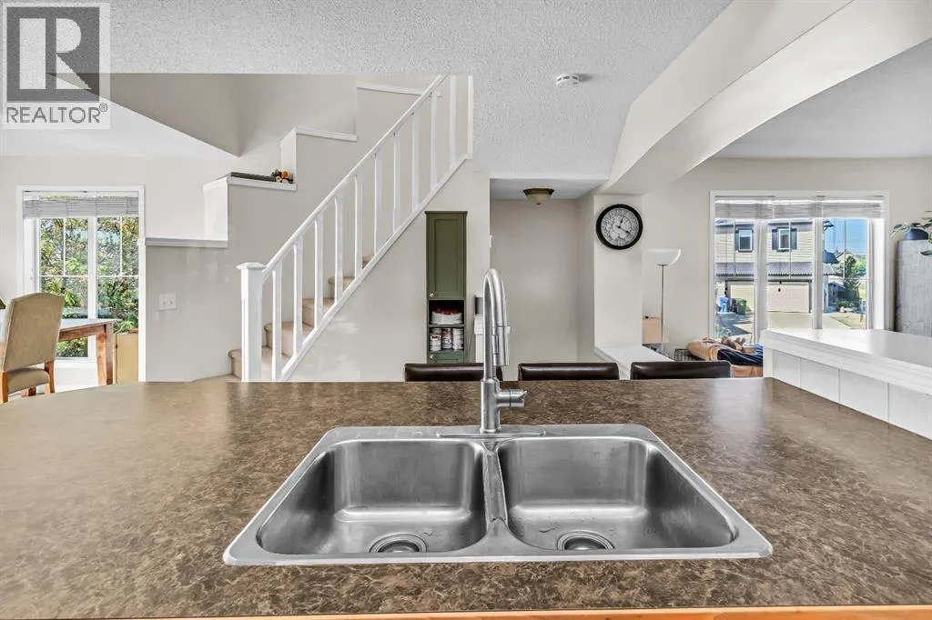 140 Tuscany Ridge Terrace NW
