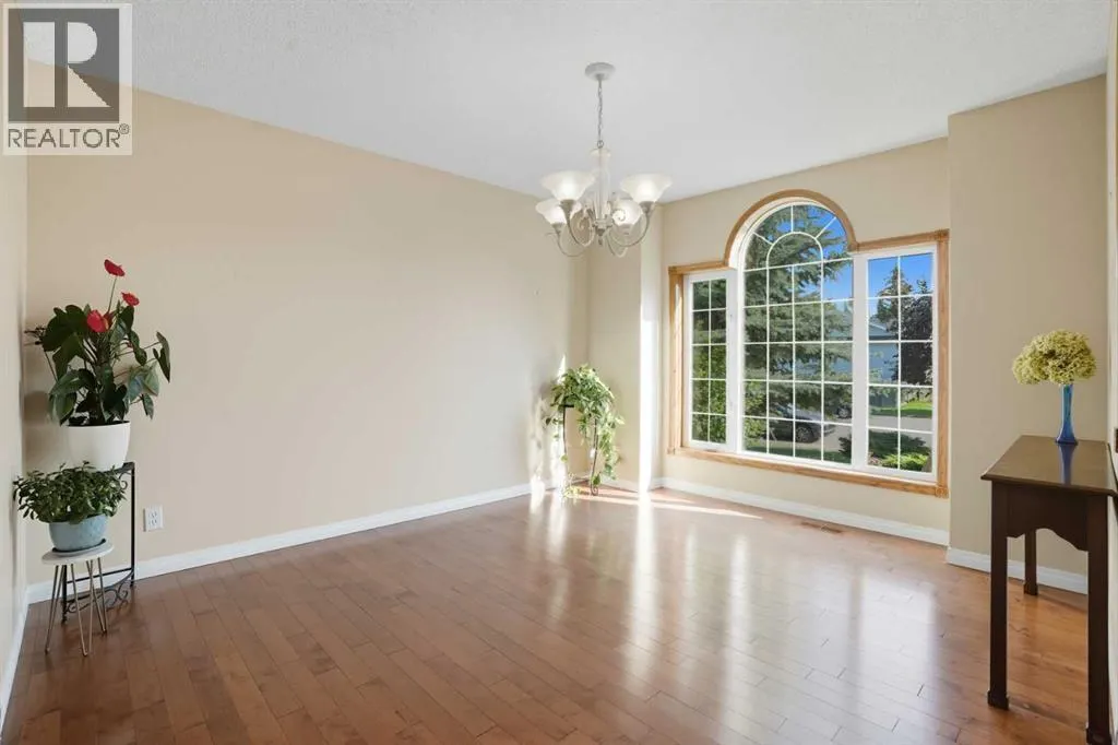 12 Bow Way
