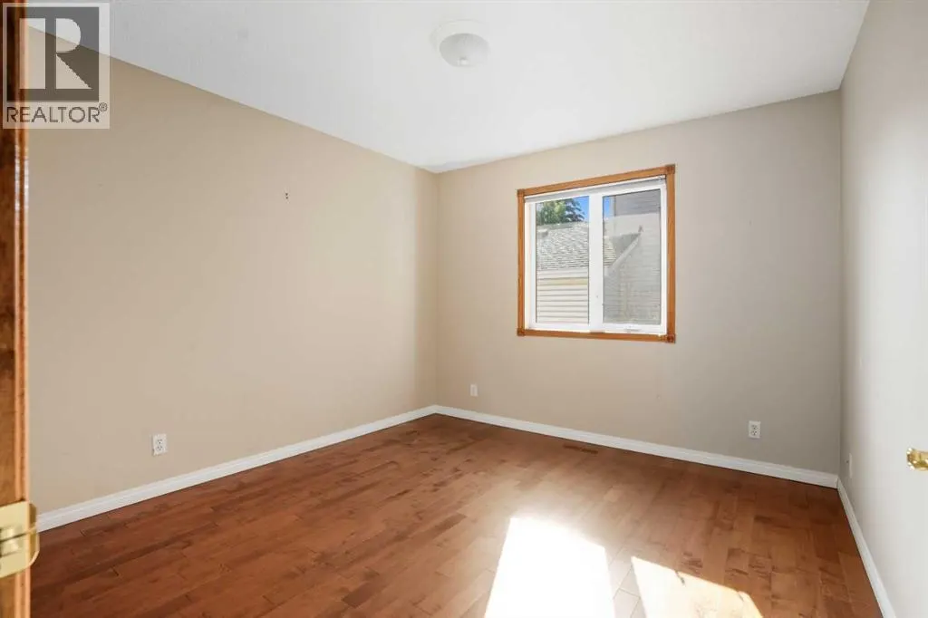 12 Bow Way