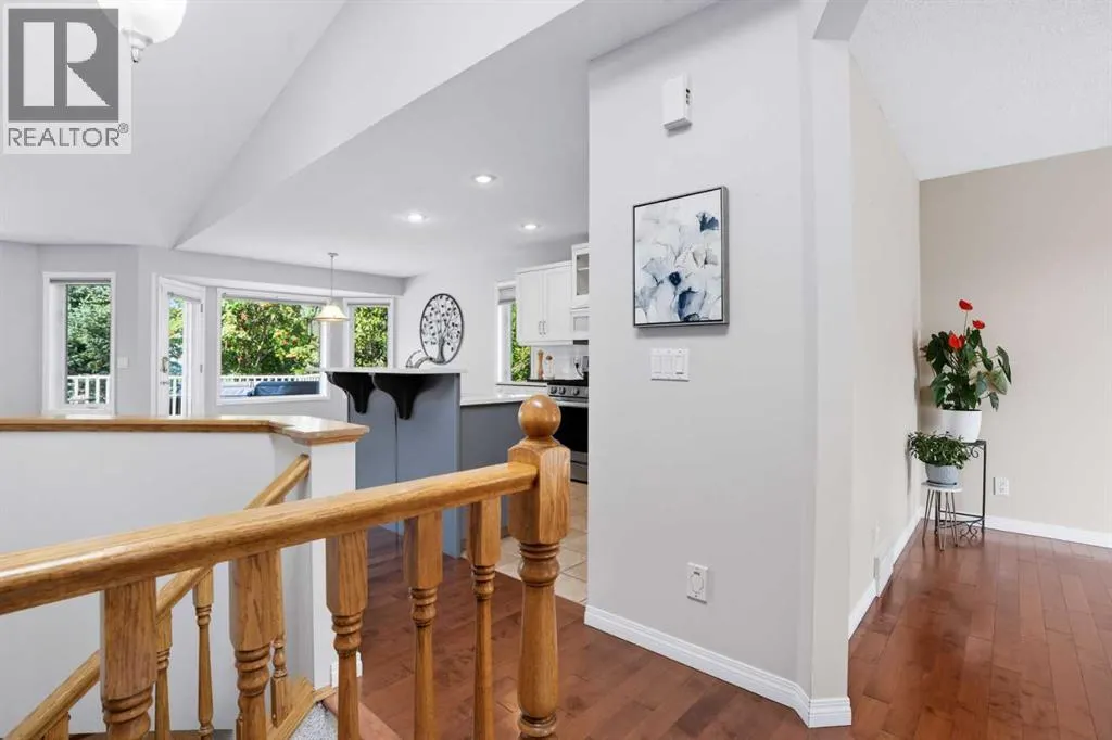12 Bow Way