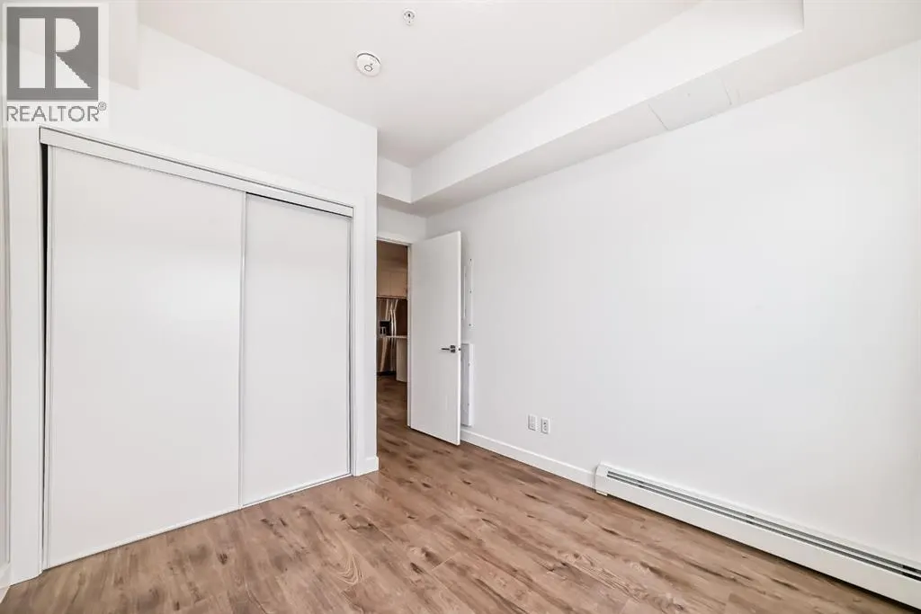 2506, 395 Skyview Parkway NE