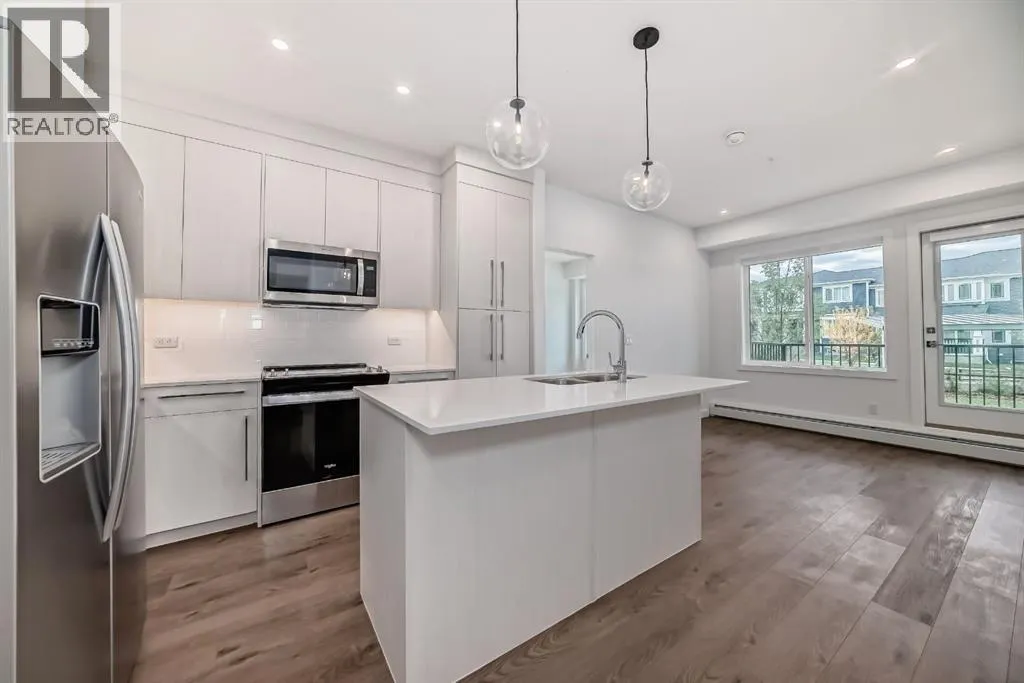 2506, 395 Skyview Parkway NE