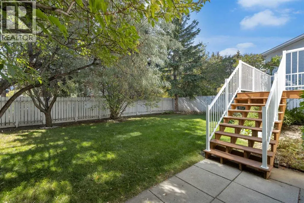 164 Hawkhill Way NW