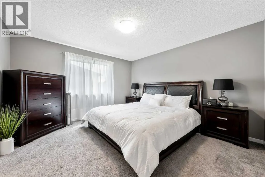 443 Skyview Shores Manor NE