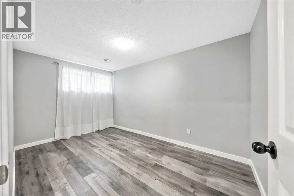 443 Skyview Shores Manor NE