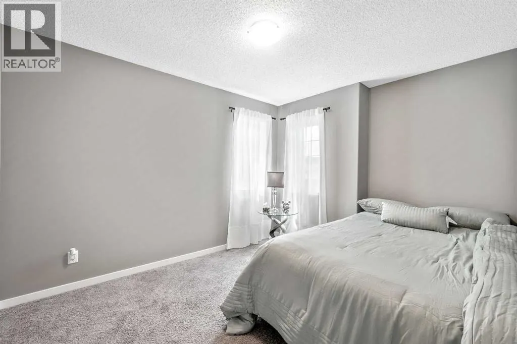 443 Skyview Shores Manor NE