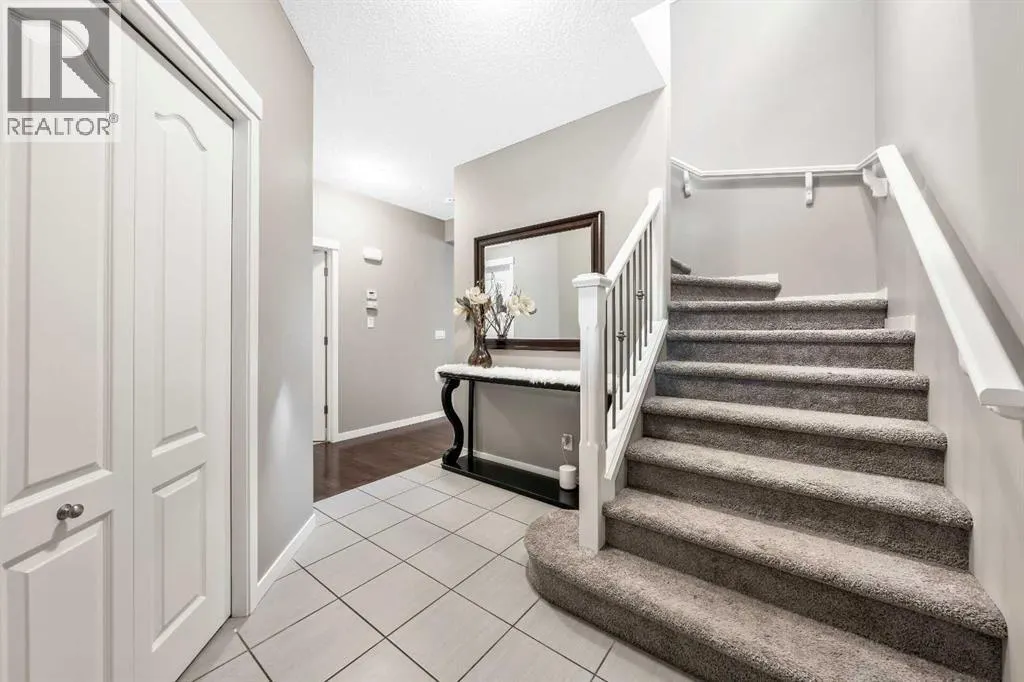 443 Skyview Shores Manor NE