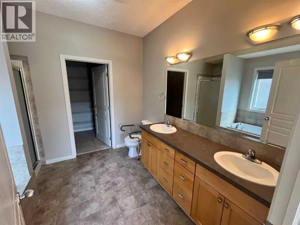 21 Fairway Village