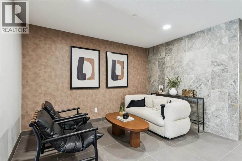 412, 700 Shawnee Square SW