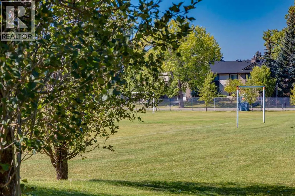 221, 200 Brookpark Drive SW