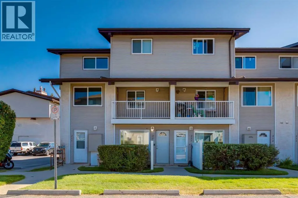 221, 200 Brookpark Drive SW