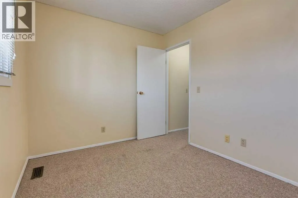 221, 200 Brookpark Drive SW