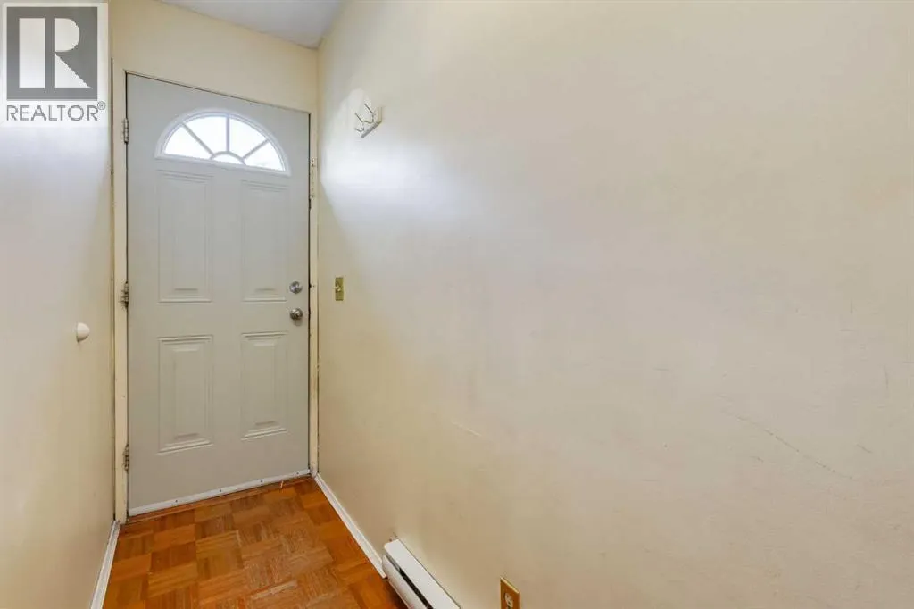 221, 200 Brookpark Drive SW