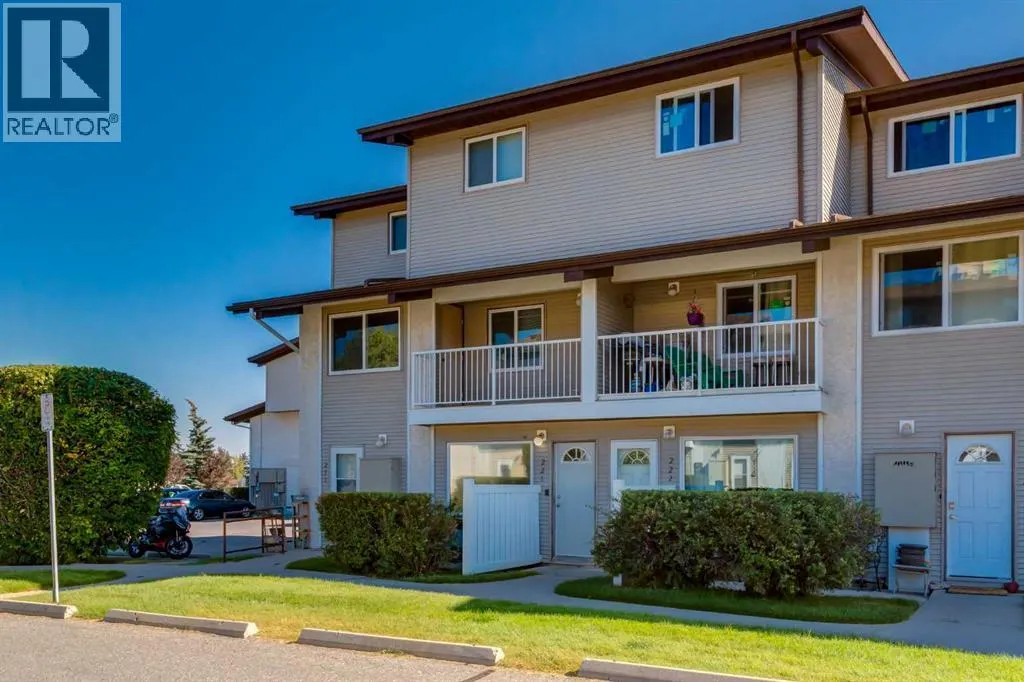 221, 200 Brookpark Drive SW