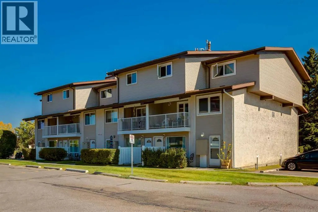 221, 200 Brookpark Drive SW