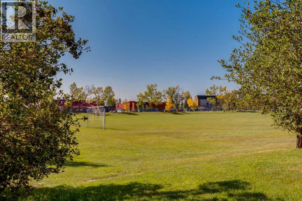 221, 200 Brookpark Drive SW