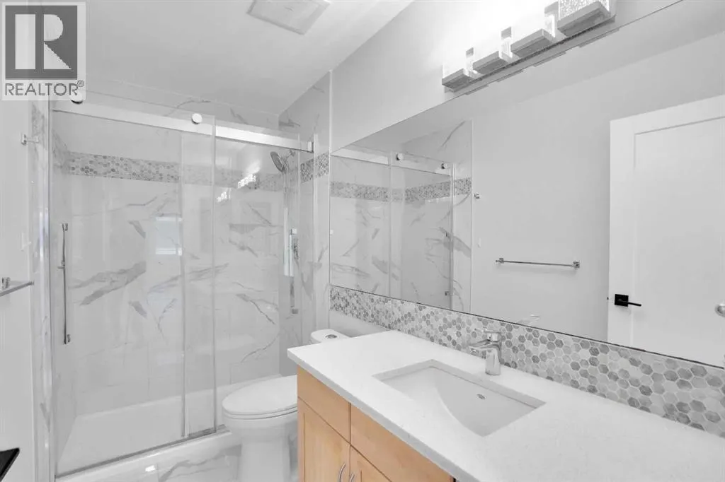 72 Panamount Manor NW