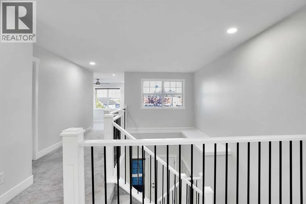 72 Panamount Manor NW