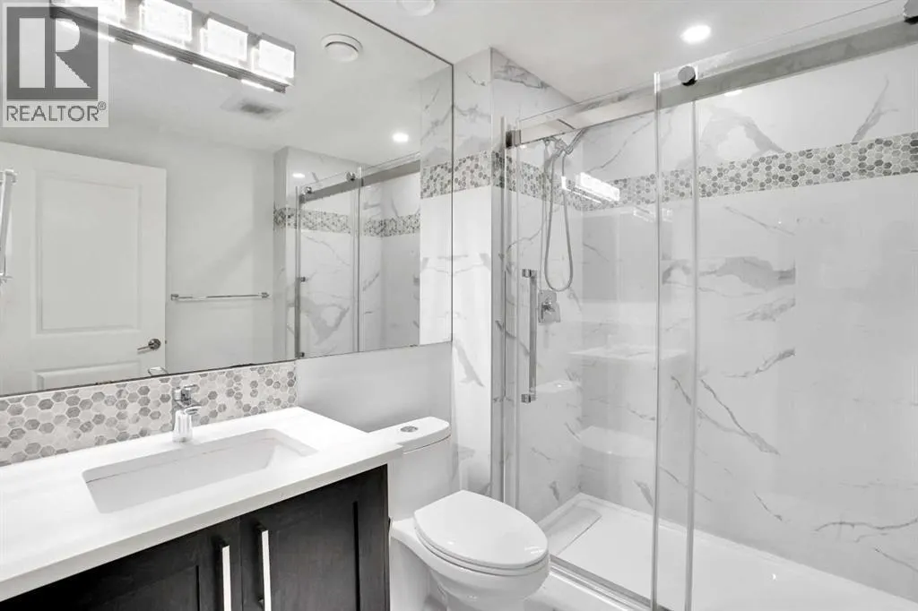 72 Panamount Manor NW
