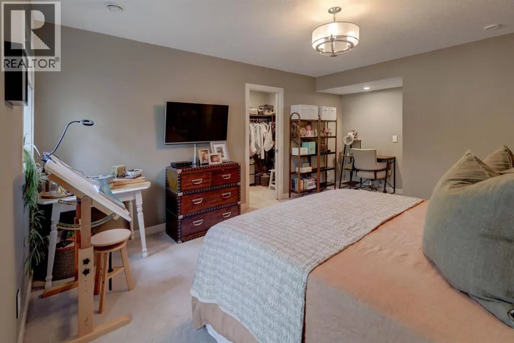 803, 105 Stewart Creek Rise