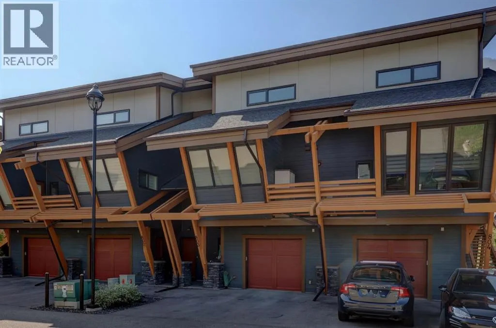 803, 105 Stewart Creek Rise
