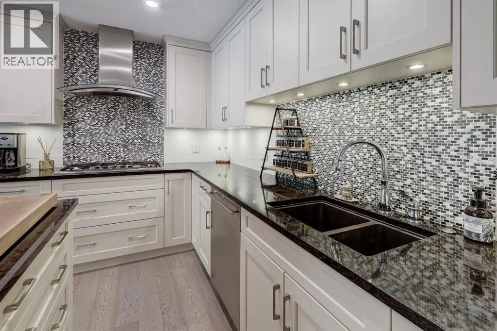 803, 105 Stewart Creek Rise