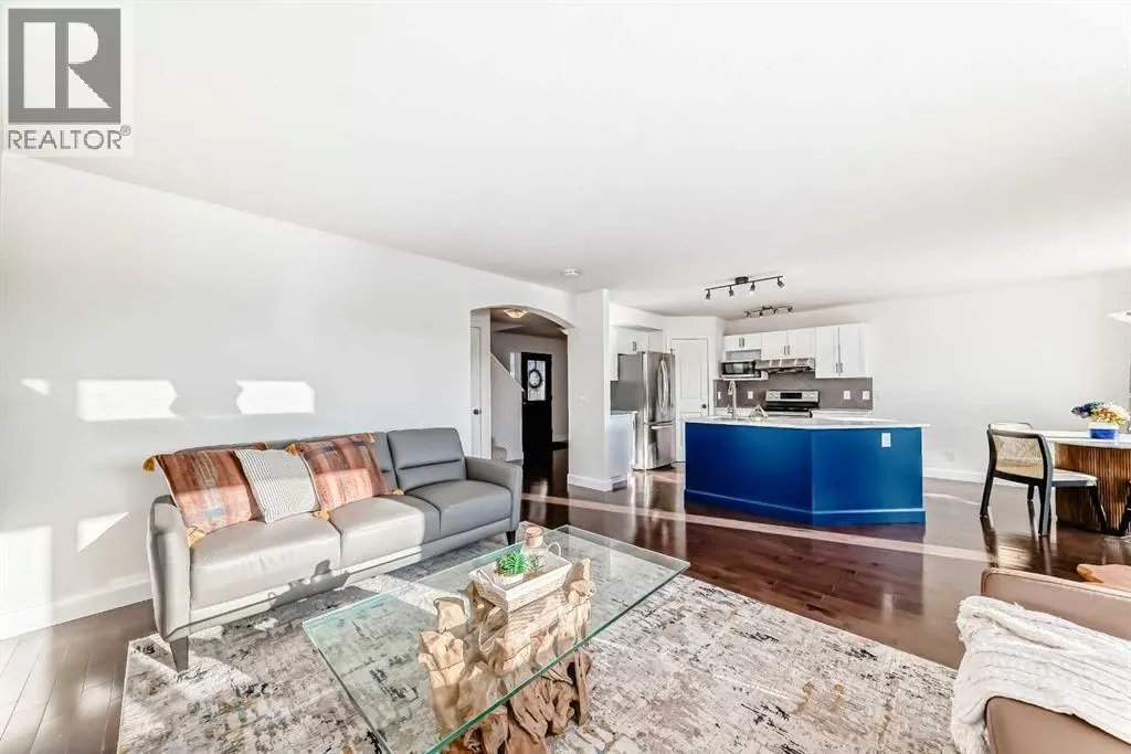 83 Bridlecrest Street SW
