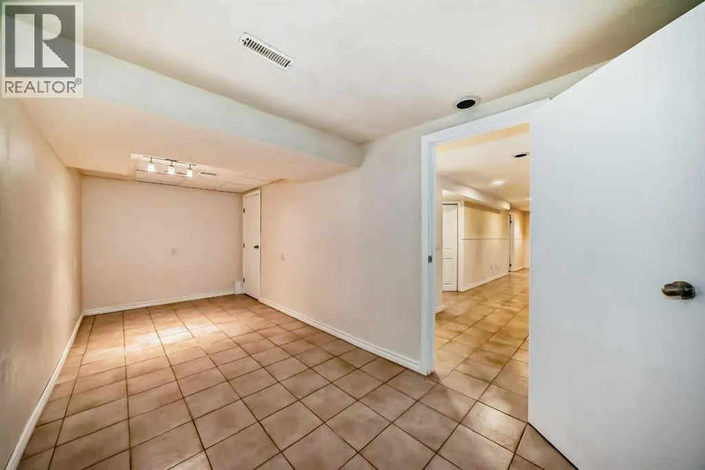 5531 Dalhart Hill NW