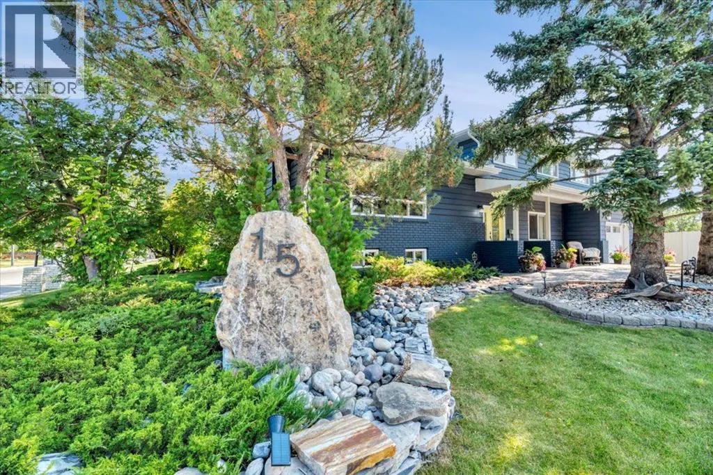 15 Brazeau Crescent SW