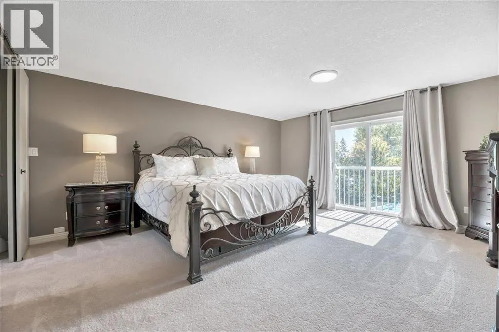 15 Brazeau Crescent SW