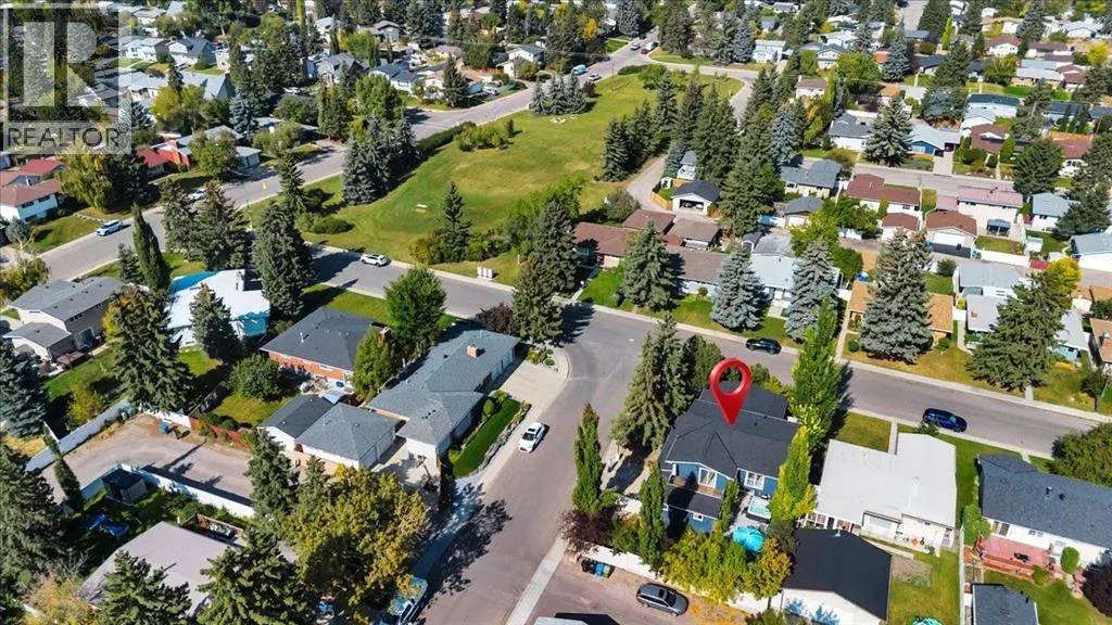 15 Brazeau Crescent SW