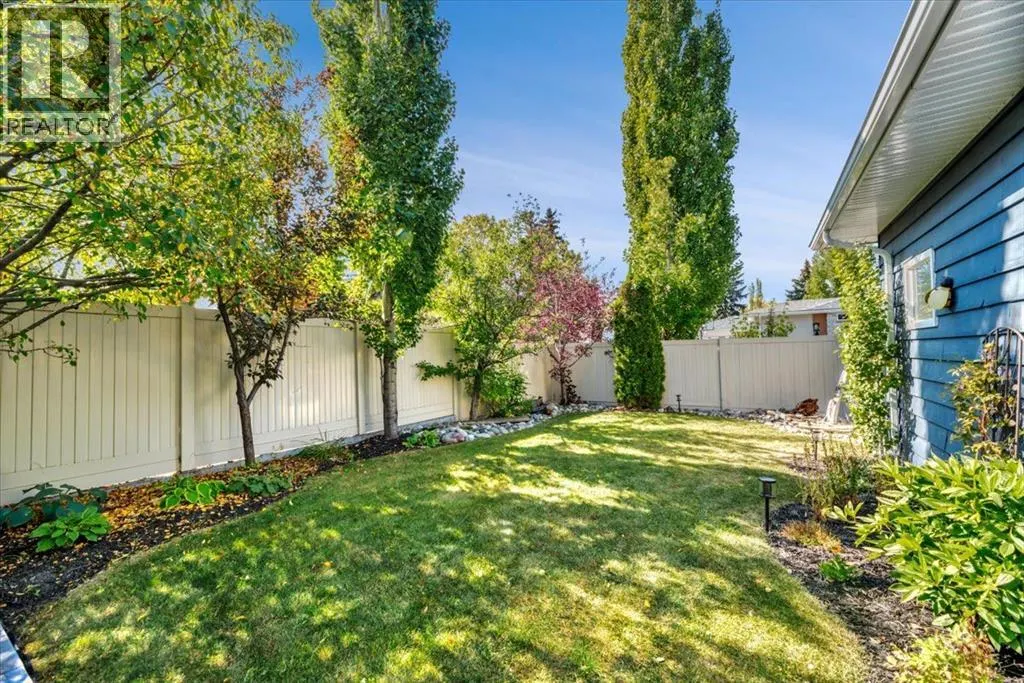 15 Brazeau Crescent SW